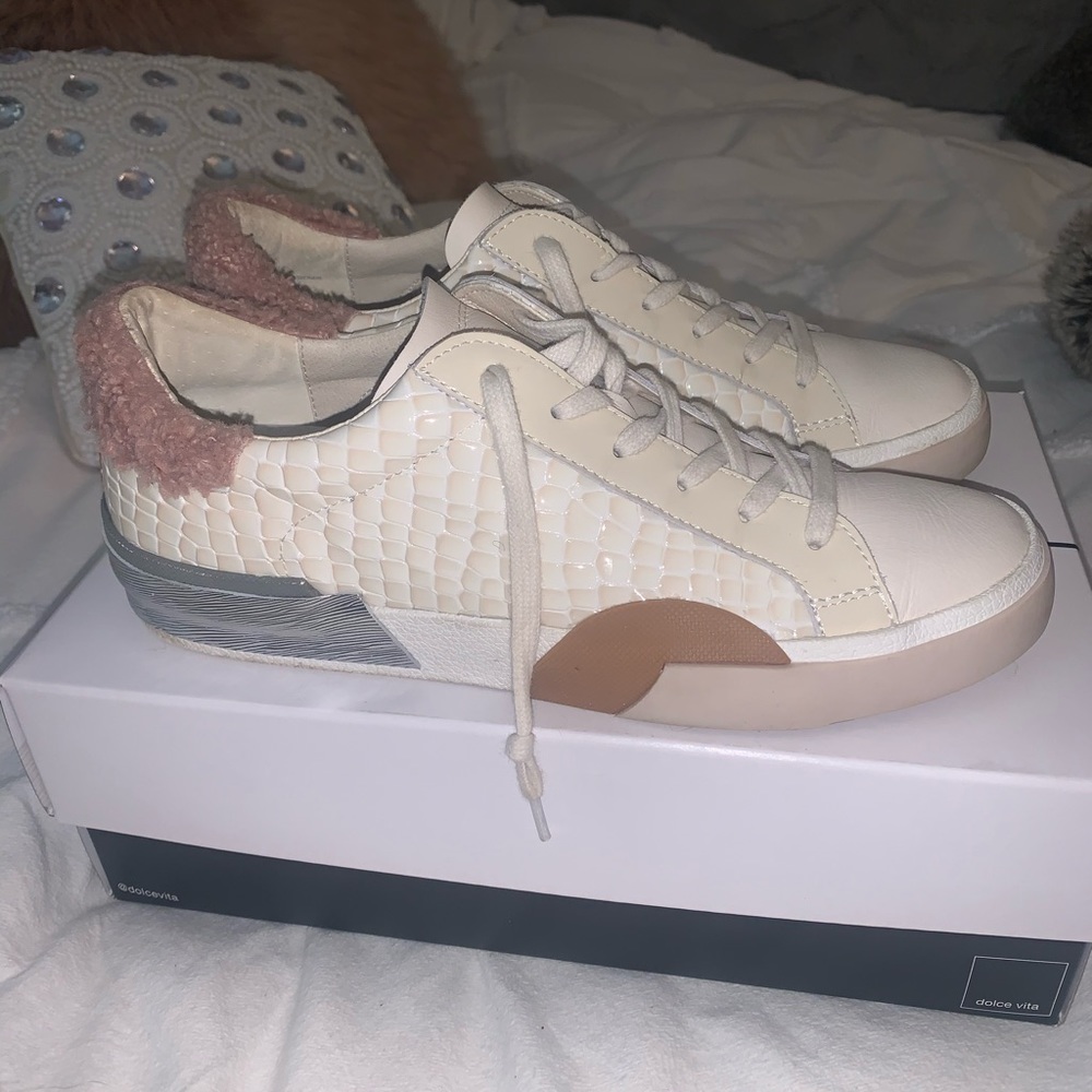 Dolce vita sneakers
